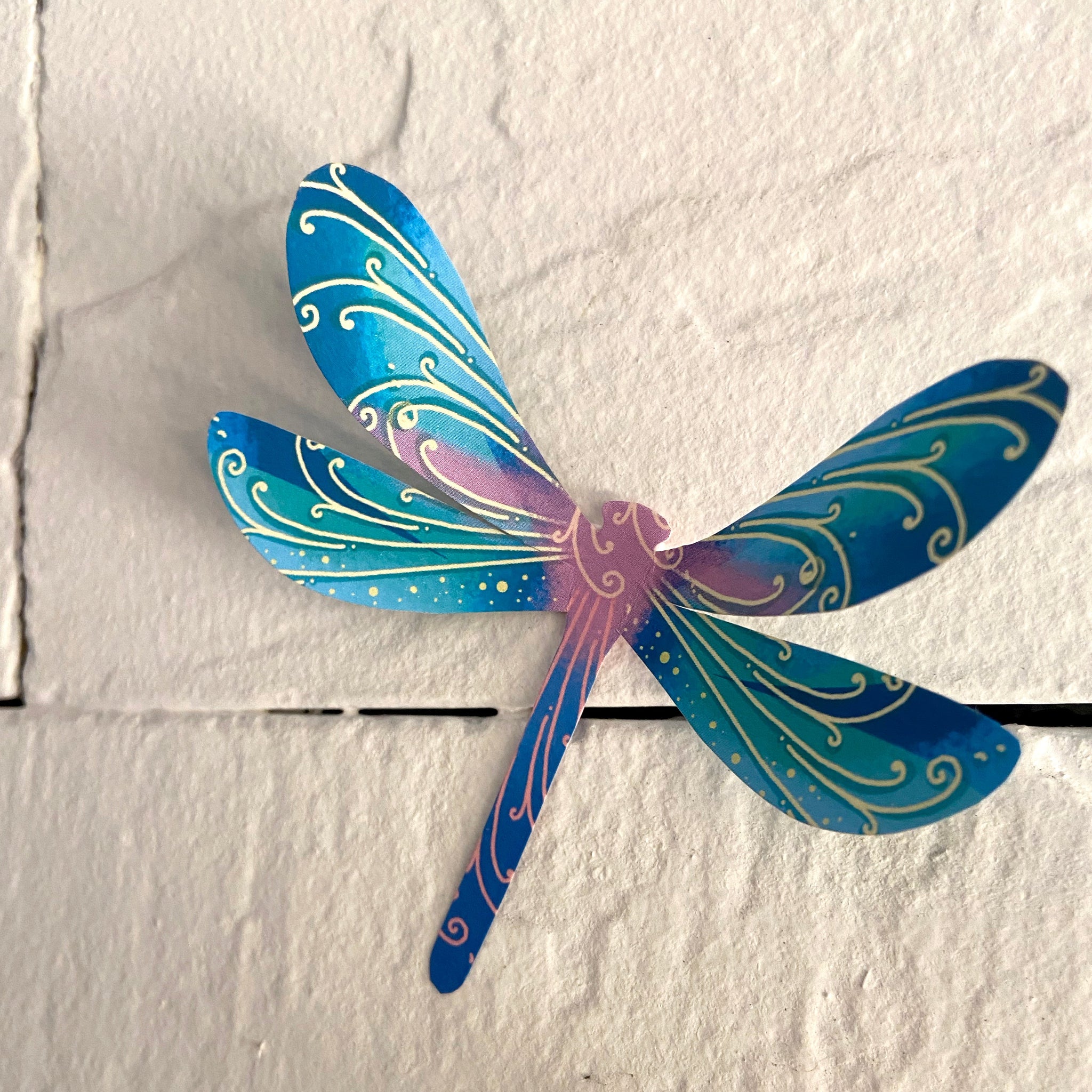 Decorative Paper Dragonflies, Lightweight, Decorative Accent, Ideal for Party DÃ©cor, Enhances Lighting Ambiance (Set of 24)