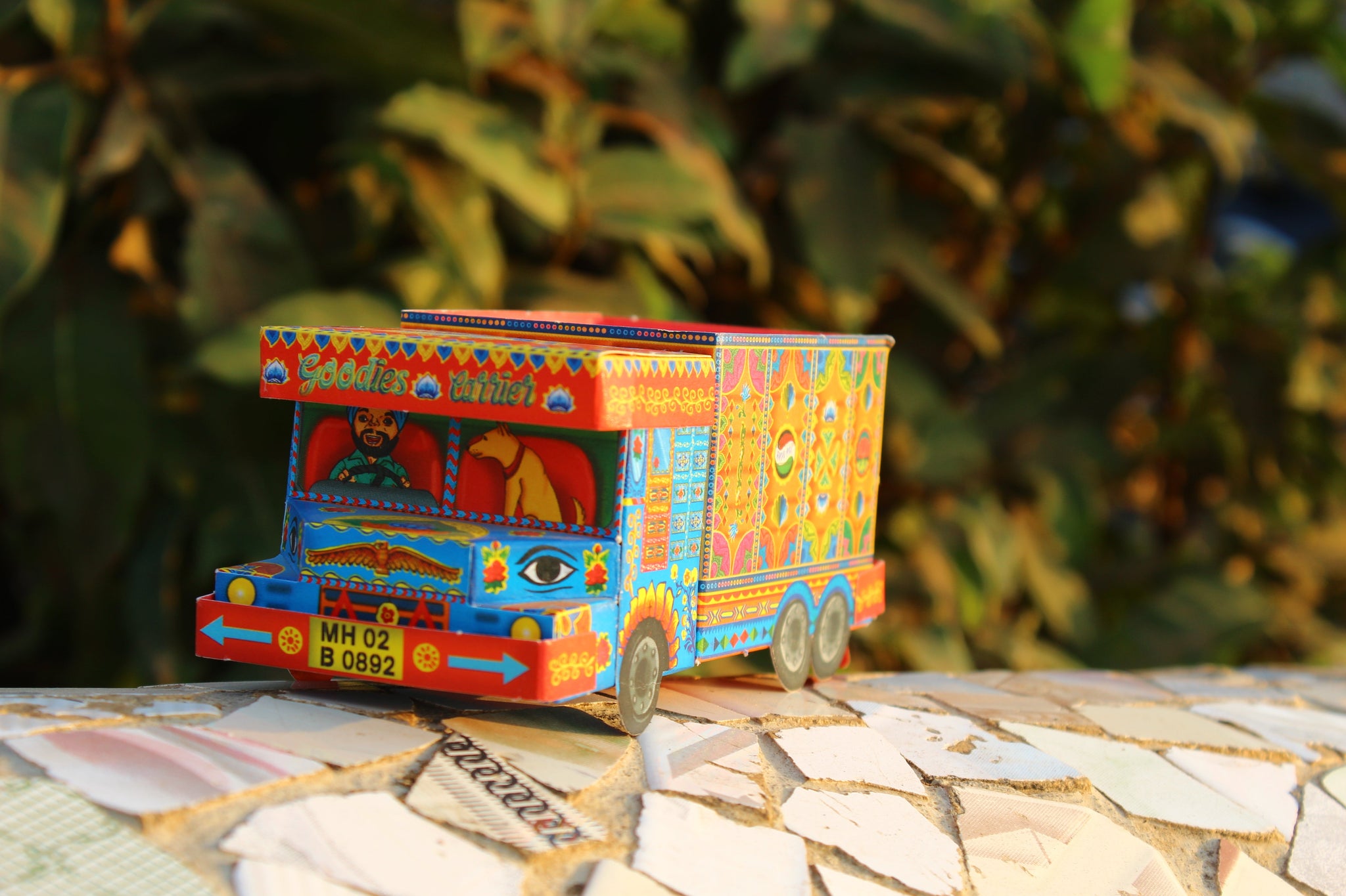 DIY Truck - BLUE, Craft Kit, Ideal for Home DÃ©cor, Fun and Creative DIY Project