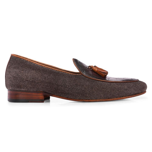 Verve Tassel: Handcrafted Designer Loafers, Cushioned Footbed, Slip-Resistant Sole, Brogue Pattern, Flexible Outsole, Classic Style, Lightweight Design