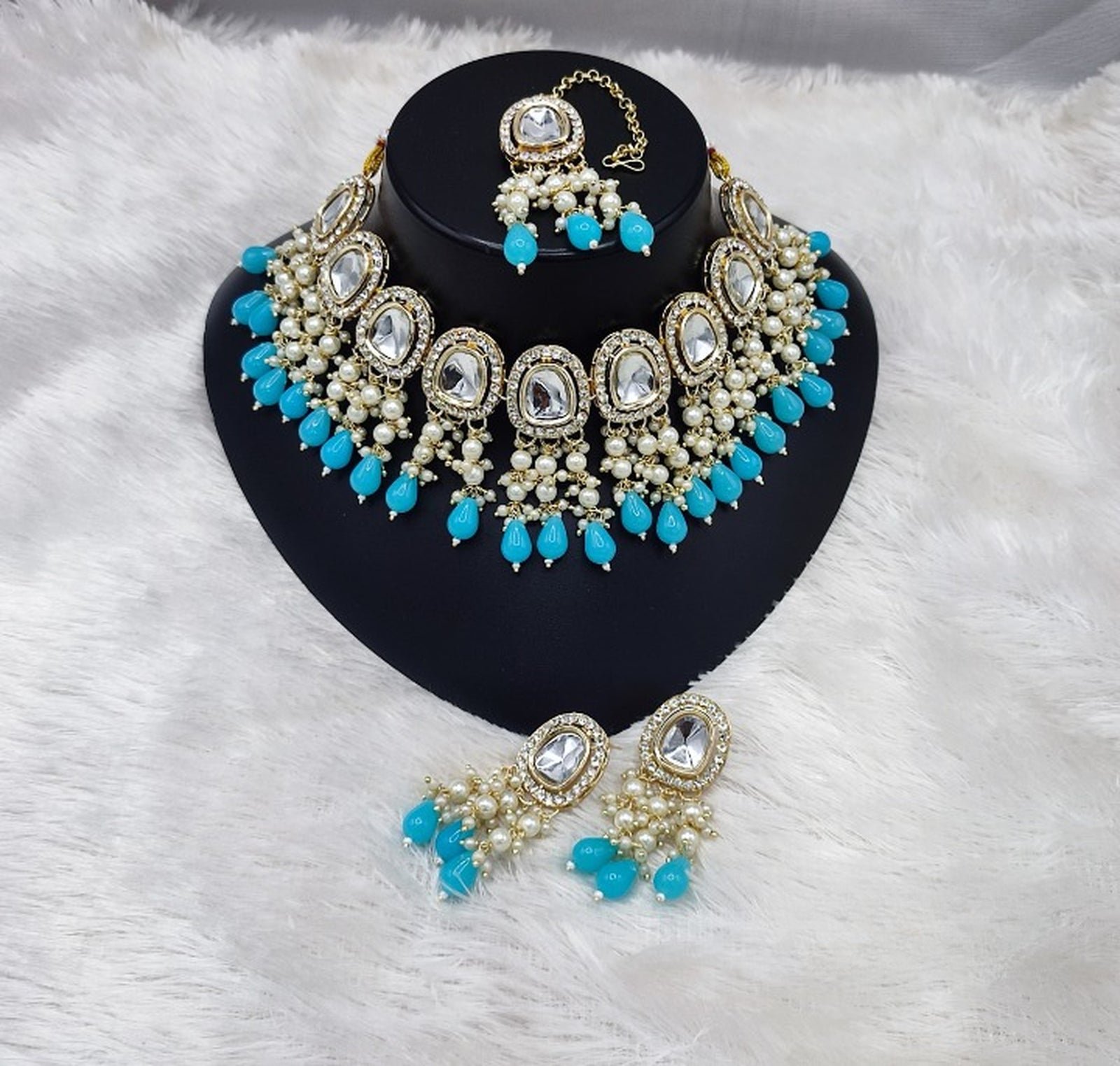 Elegant Kundan Pearl Necklace Set, Turquoise Drops and Matching Tikka, Traditional Indian Wedding Jewelry (Set of 2)