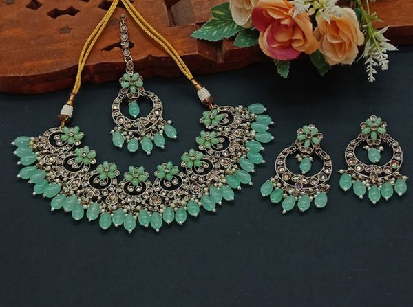 Elegant Mint and Gold Indian Jewelry Set - Necklace, Earrings, and Maang Tikka, Traditional Indian Wedding Jewelry (Set of 2)