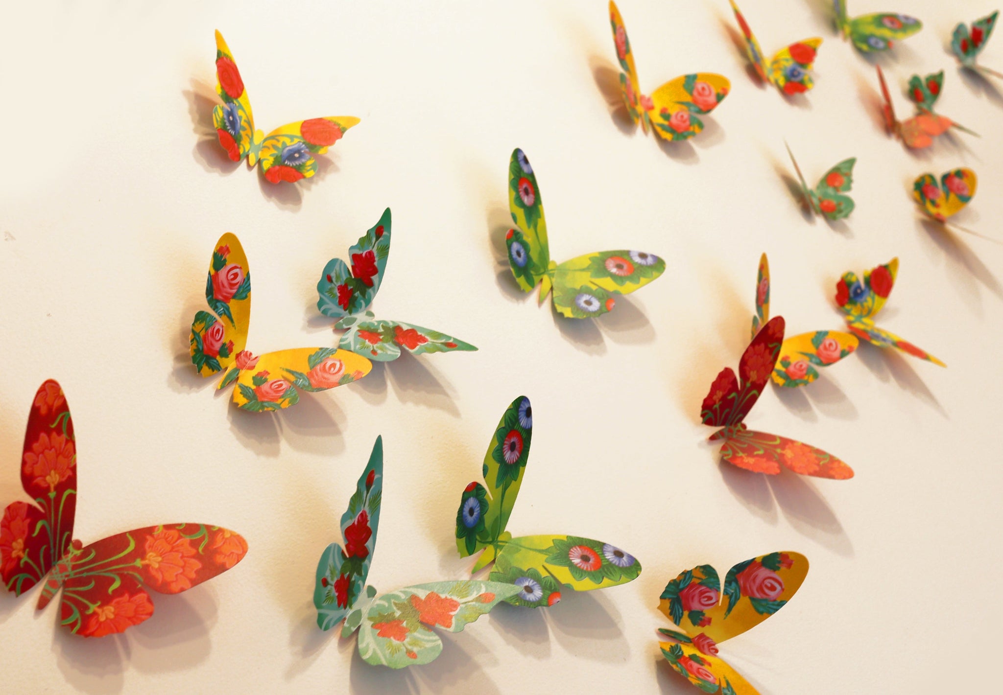 Decorative Paper Butterflies, Lightweight, Decorative Accent, Ideal for Party DÃ©cor, Enhances Lighting Ambiance (Set of 24)