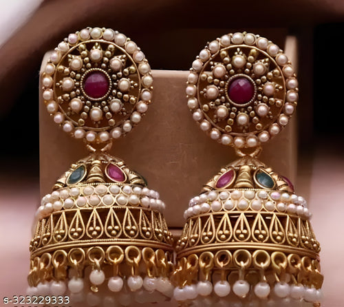 Exquisite Kundan Jhumka Earrings, Pearl Accents, Traditional Indian Wedding Jewelry (Set of 1)