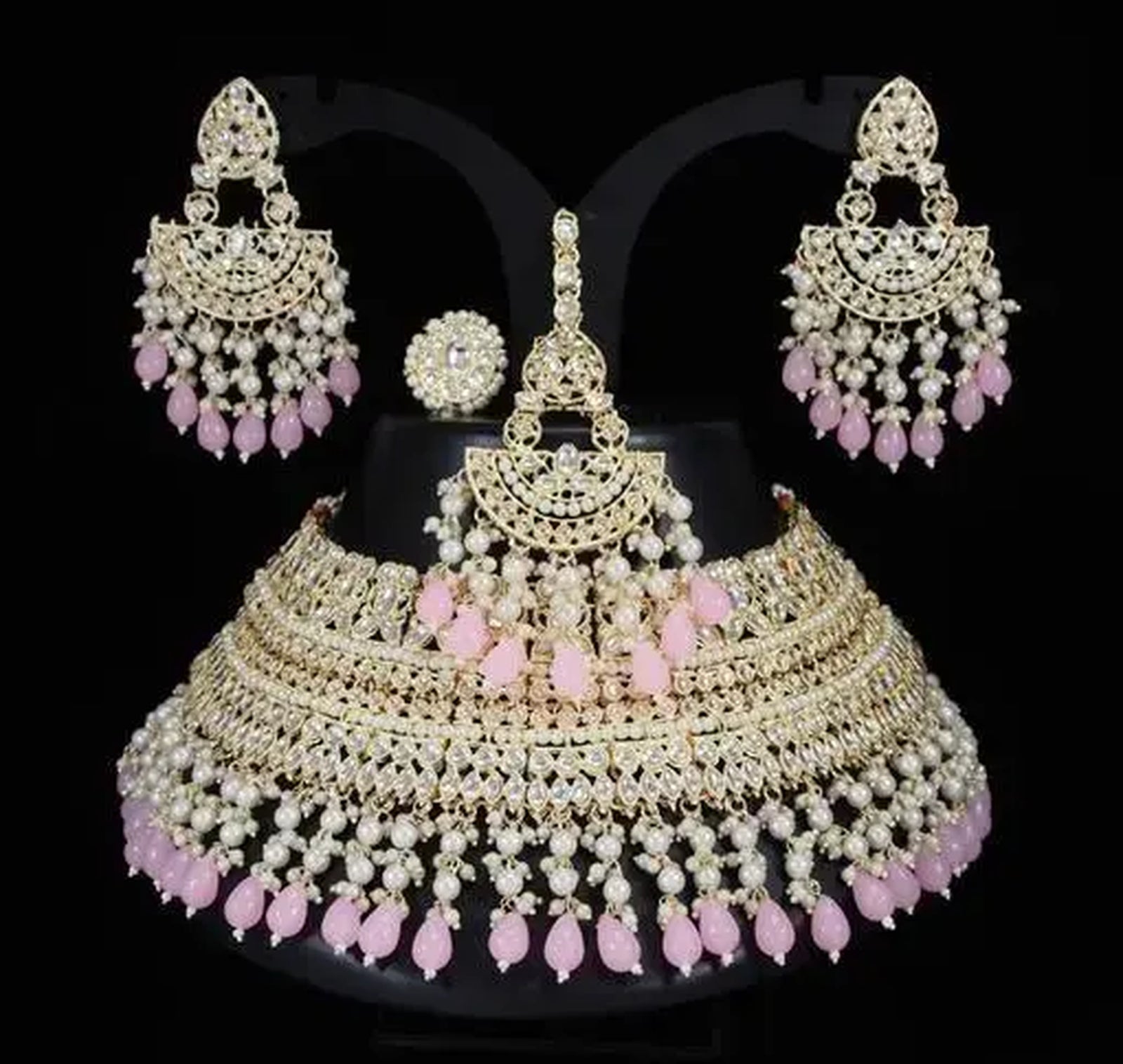 Opulent Bridal Kundan Choker Set, Pink Beads and Matching Earrings & Maang Tikka, Traditional Indian Wedding Jewelry (Set of 2)