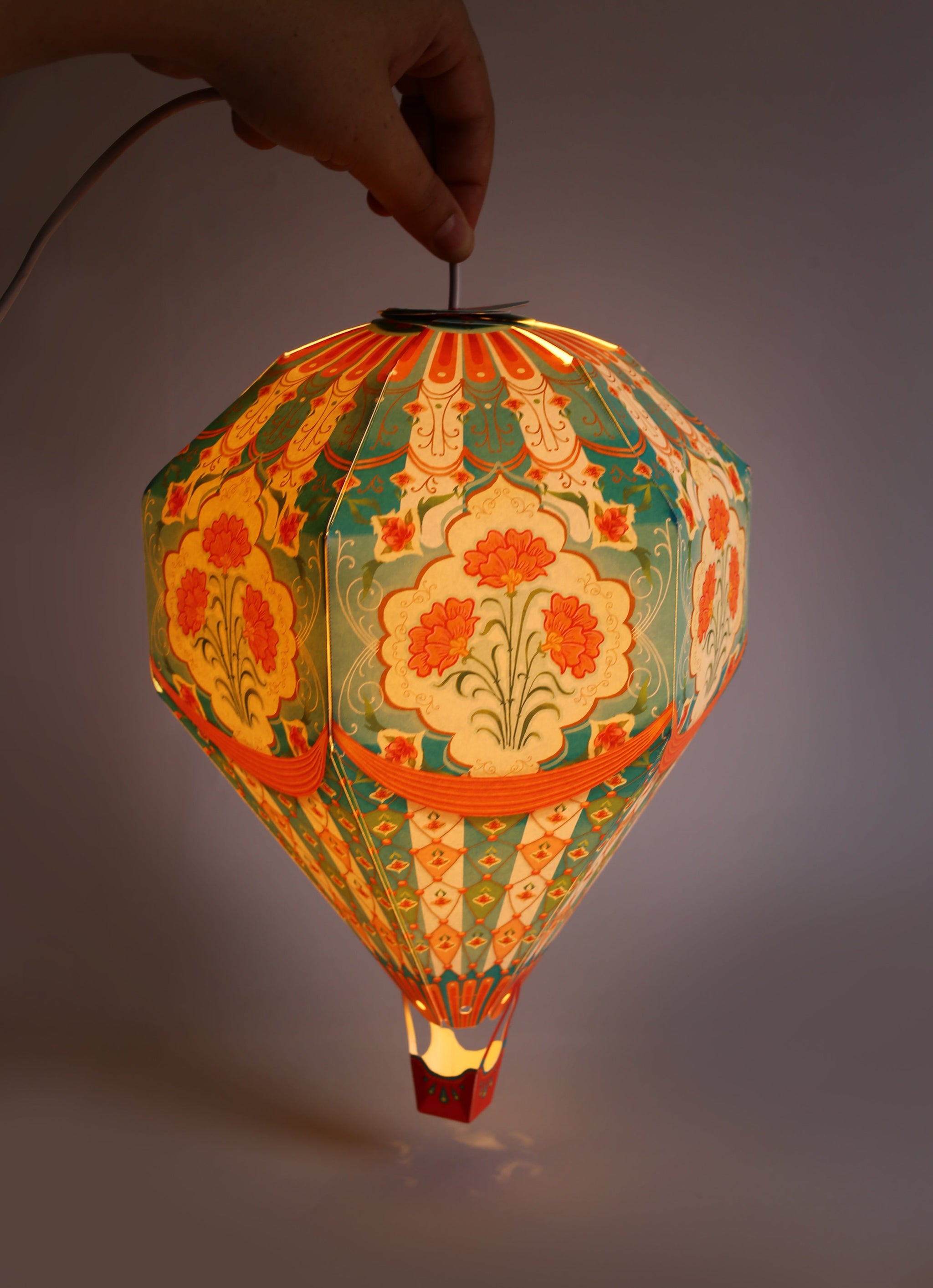 Big DIY Hot Air Balloon Lamp Shade, Hanging Lamp, Creative Lighting, Unique Gift Idea for Home DÃ©cor (Red)