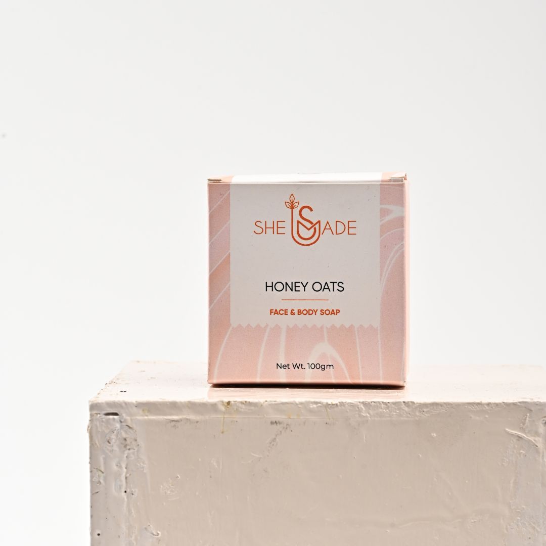 Honey and Oats Soap for De-Tanning, Pore Perfection, Body Acne Treatment, Moisturizing & Exfoliating (100gm)