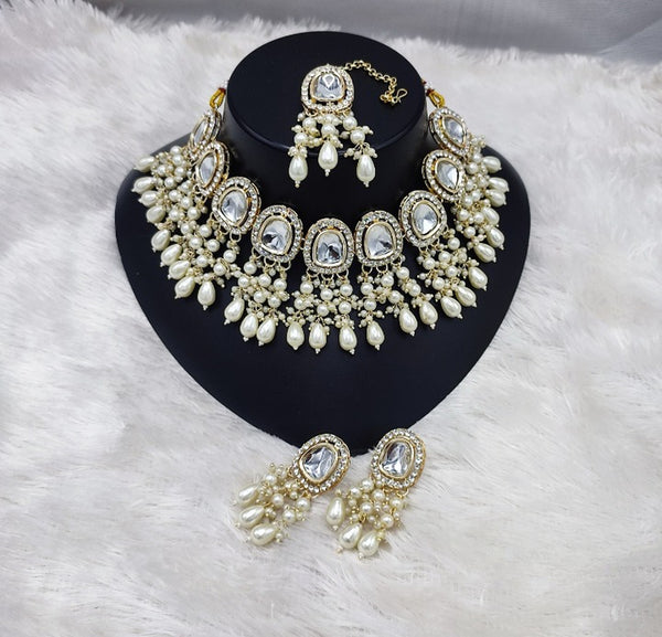 Elegant Kundan Pearl Necklace Set, White Drops and Matching Tikka, Traditional Indian Wedding Jewelry (Set of 2)