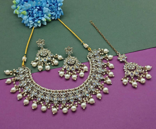 Elegant White and Gold Indian Bridal Jewelry Set, Kundan and Beads, Traditional Indian Wedding Jewelry (Set of 2)