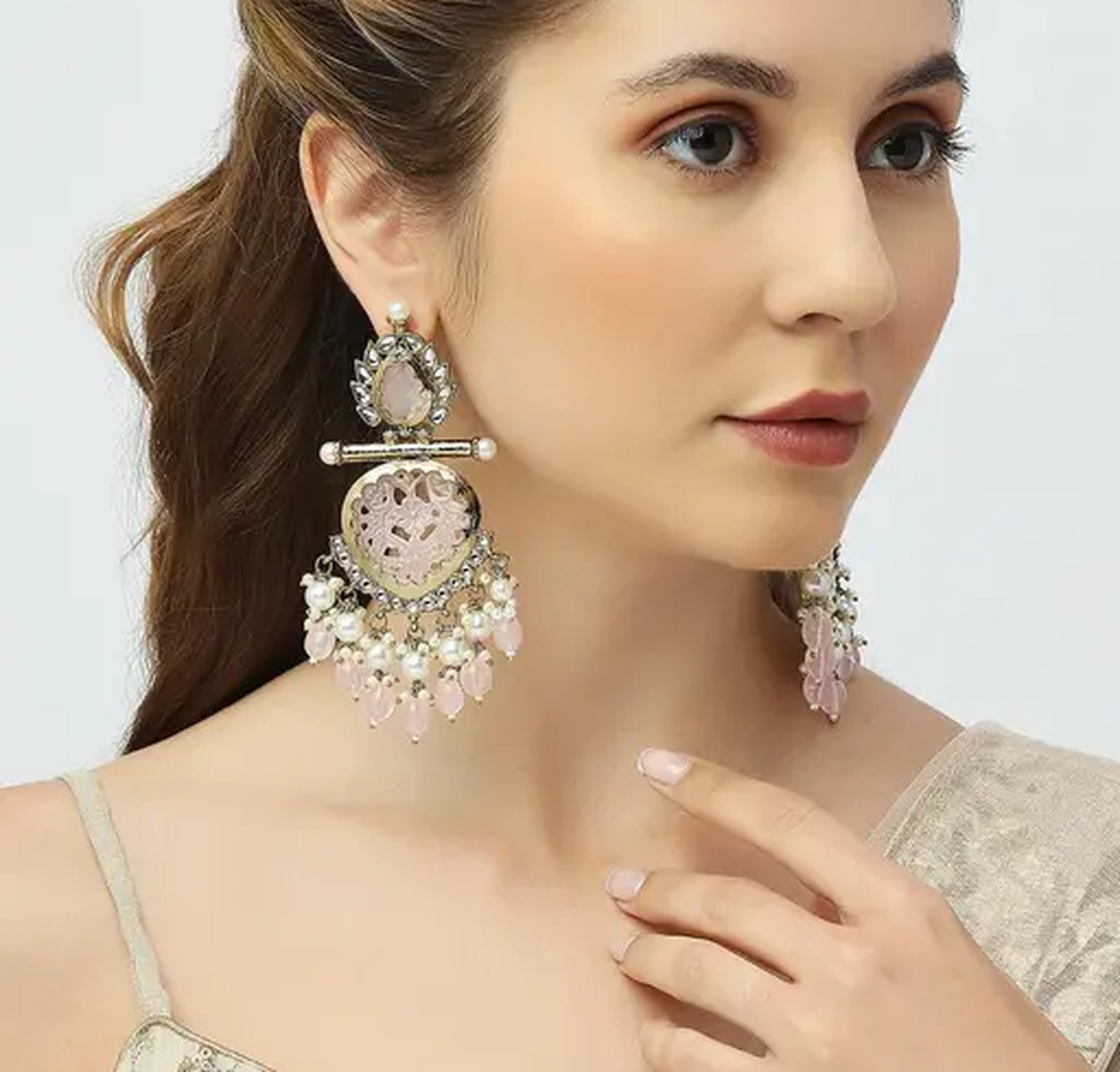 Luxurious Rose Quartz Chandelier Earrings - Vintage-Inspired Statement Jewelry, Traditional Indian Wedding Jewelry (Set of 1)