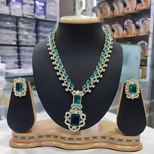 Elegant Emerald Green and Silver Statement Necklace Set, Matching Earrings, Traditional Indian Wedding Jewelry (Set of 2)