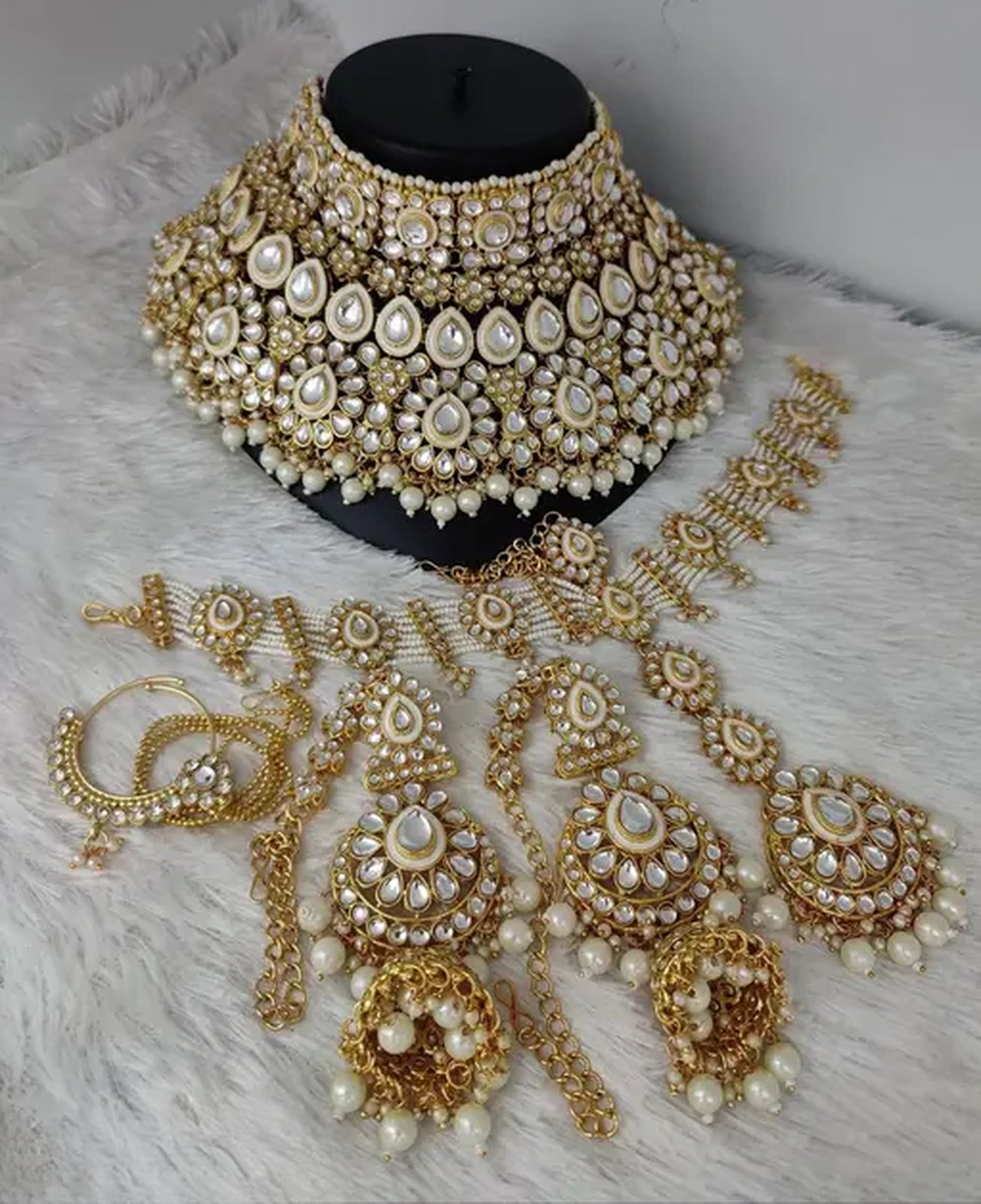 Opulent Kundan Bridal Jewelry Set, Pearl Embellishments, Traditional Indian Wedding Jewelry - Set of 2