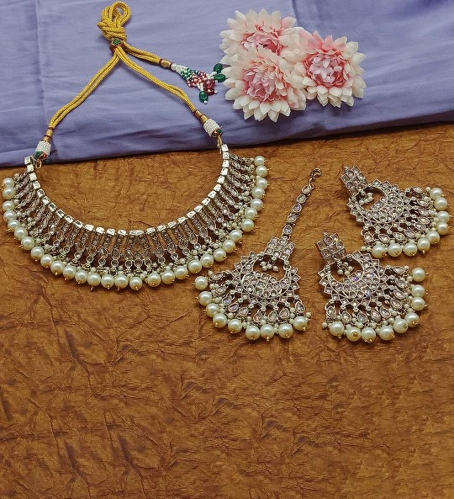 Exquisite Pearl-Adorned Indian Choker Necklace and Earrings Set, Traditional Indian Wedding Jewelry, Beautiful Jewelries (Set of 2)