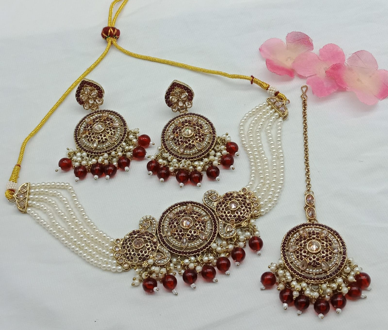 Elegant Kundan Meena Pearl Jewelry Set, Necklace, Earrings, and Maang Tikka, Traditional Indian Wedding Jewelry - Set of 2