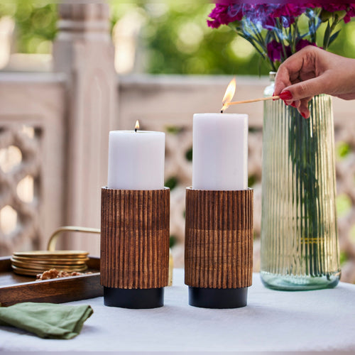 Ribbed Wooden Candle Holder Set, Sustainably Crafted Mango Wood with Intricate Ribbed Design, Perfect for Pillar Candles, Ideal for Enhancing Entrance, Living Rooms, or Dining Spaces, Elegant and Stylish Home DÃ©cor (Large Size)