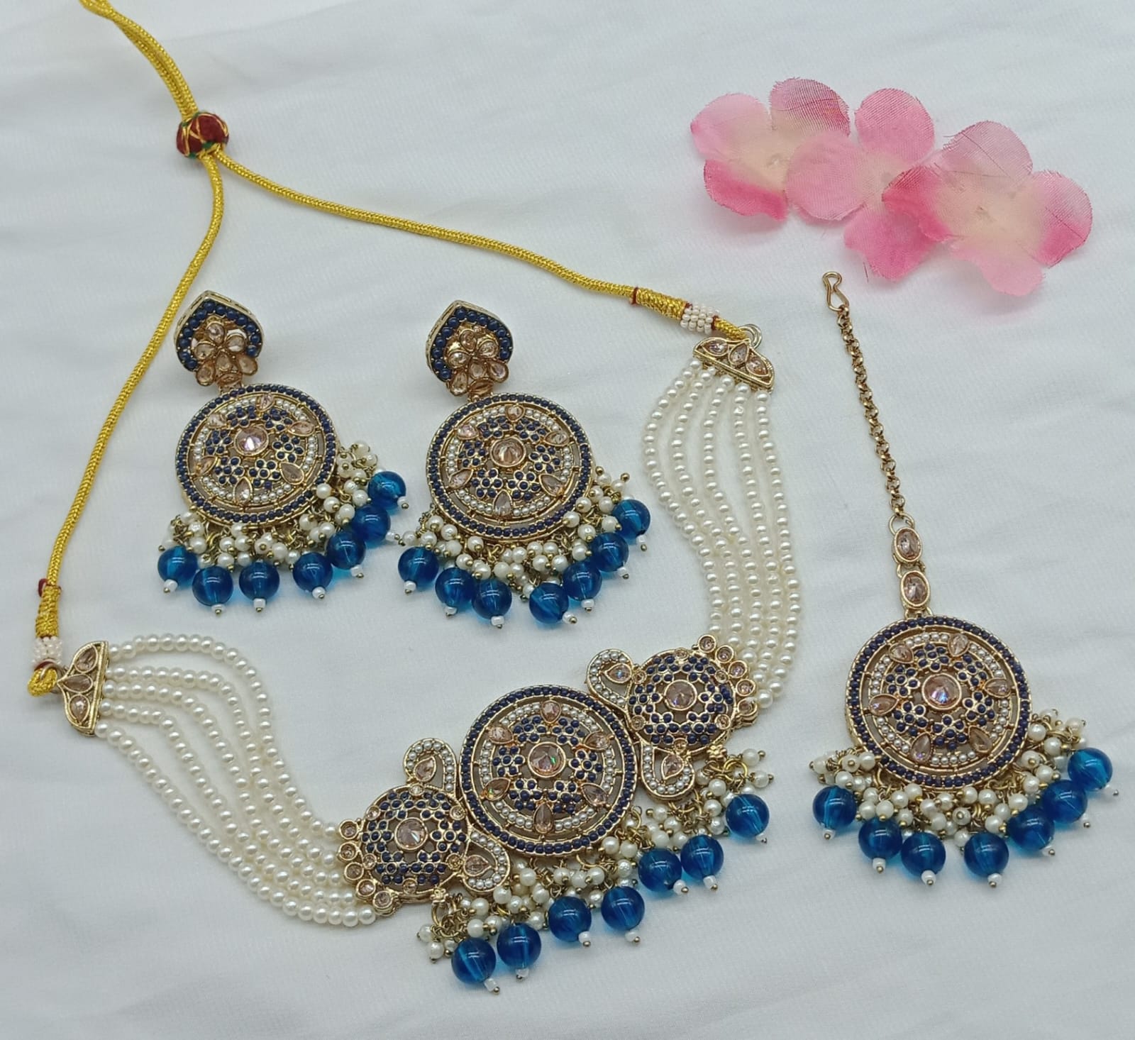 Kundan Meena Pearl Jewelry Set, Necklace, Earrings, and Maang Tikka, Traditional Indian Jewelry (Set of 2)