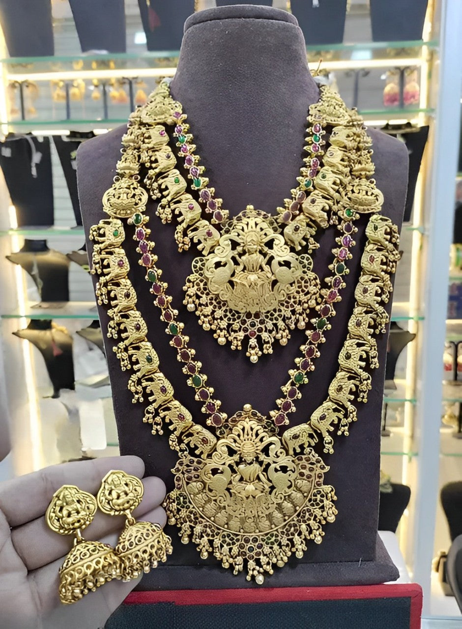 Exquisite Antique Gold Temple Jewelry Set, Traditional Indian Wedding Jewelry (Set of 2)