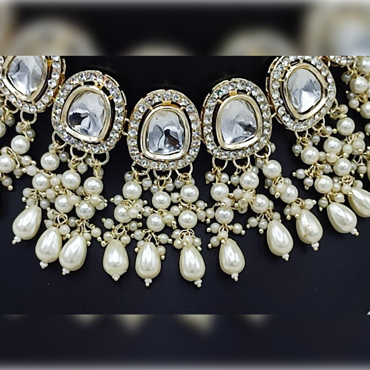 Elegant Kundan Pearl Necklace Set, White Drops and Matching Tikka, Traditional Indian Wedding Jewelry (Set of 2)