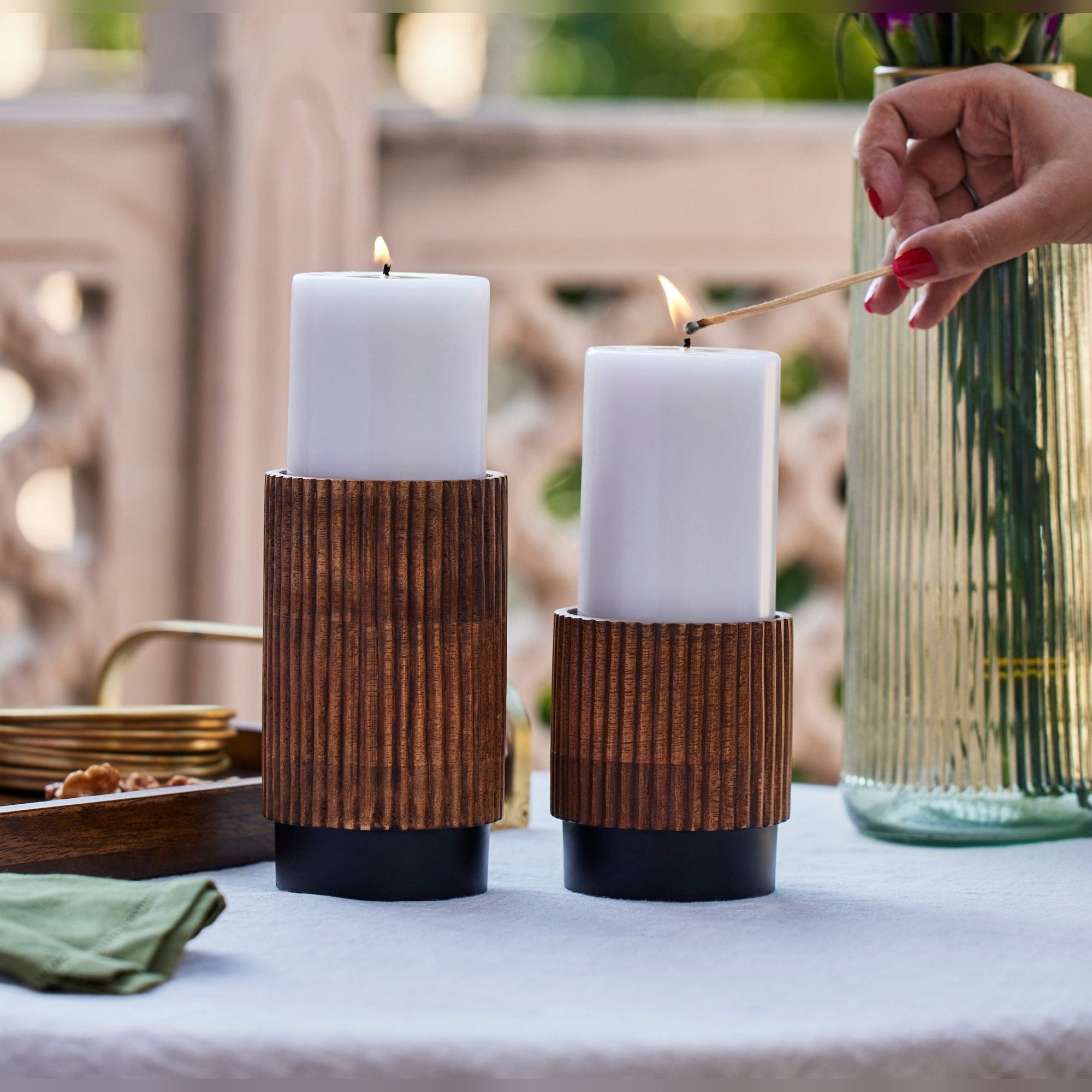 Ribbed Wooden Candle Holder Set, Sustainably Crafted Mango Wood with Intricate Ribbed Design, Perfect for Pillar Candles, Ideal for Enhancing Entrance, Living Rooms, or Dining Spaces, Elegant and Stylish Home Décor (Large Size)