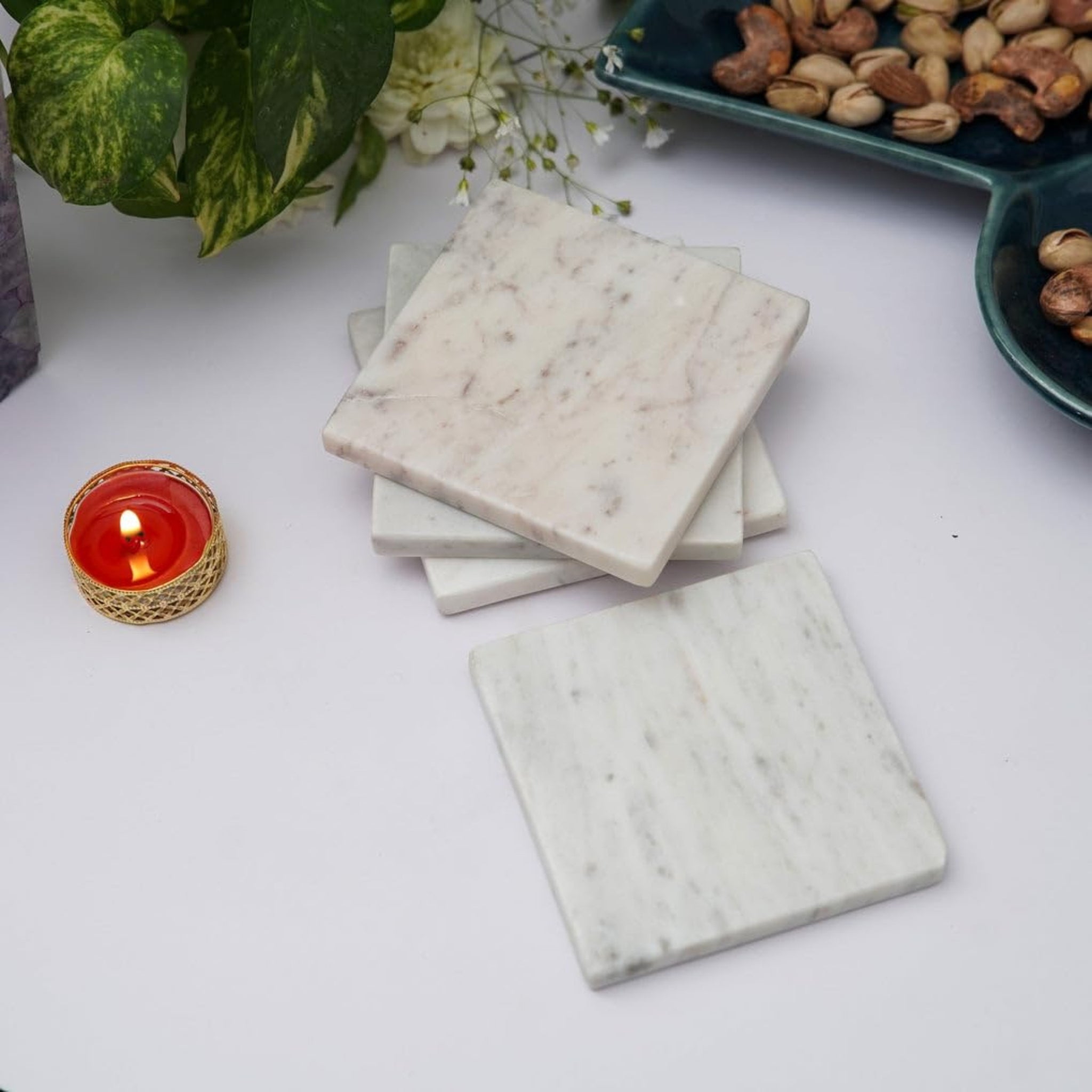 White Marble Square Coasters - Elegant Anti-Skid Heat-Resistant Home Accessories, Protect Surfaces, Ideal for Serving Drinks, Coffee or Tea (10x10 cm ) Set of 4