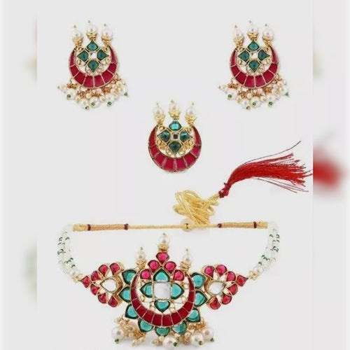 Exquisite Kundan-Style Floral Choker Necklace and Earring Set, Pearl Accents, Traditional Indian Wedding Jewelry (Set of 2)