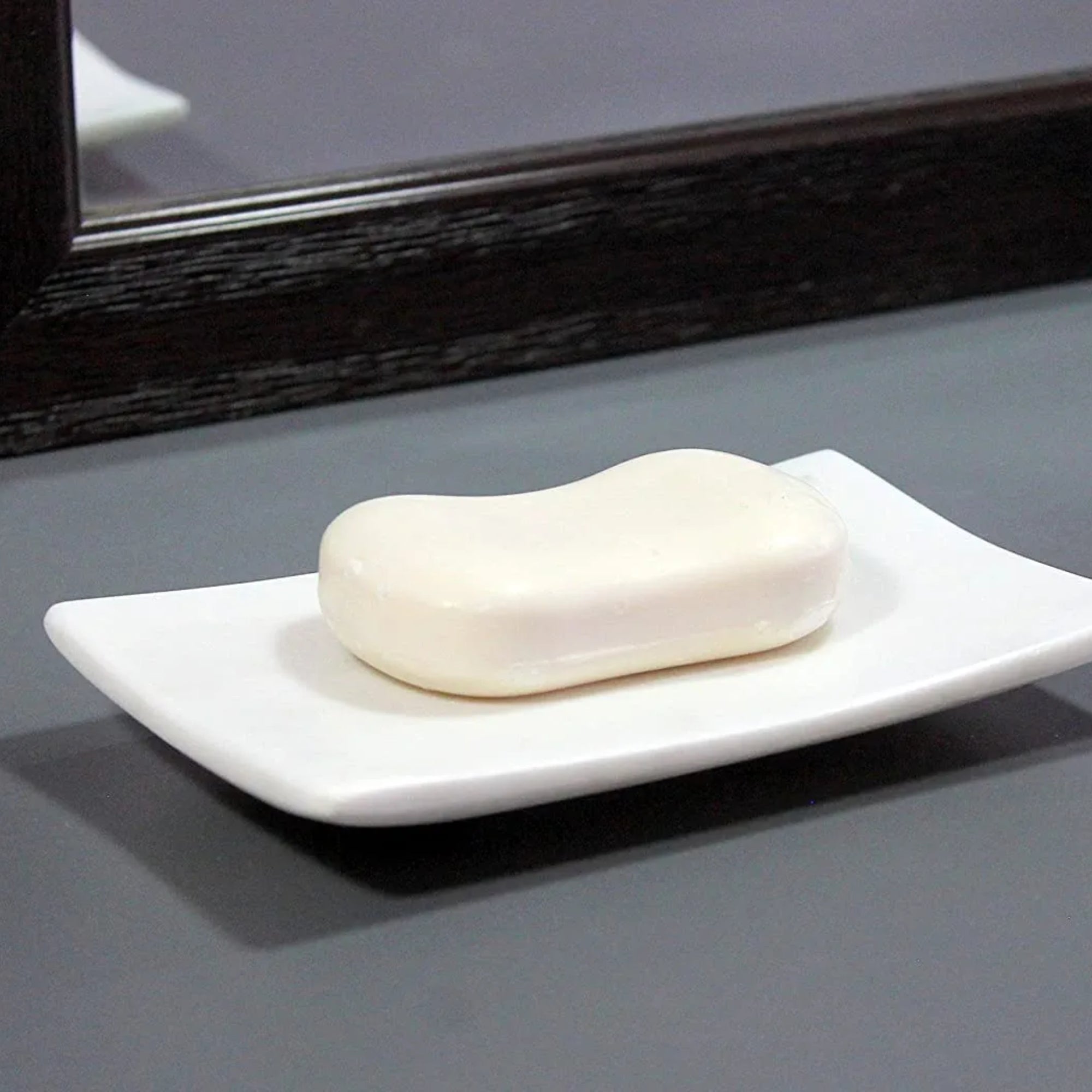 White Curve Marble Soap Dish - Elegant Anti-Skid Bathroom Accessory, Smooth, Durable, Soap Storage (14x9 cm)