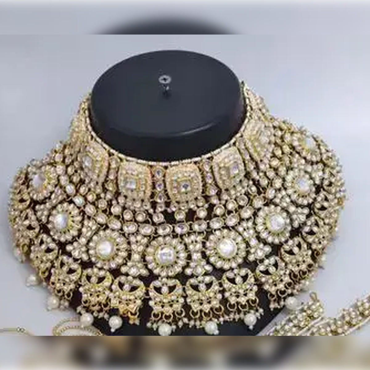 Heavy Bridal Kundan Choker Necklace Set, Earrings, Maang Tikka, Complete Wedding Jewelry Collection, Traditional Indian Wedding Jewelry (Set of 2)