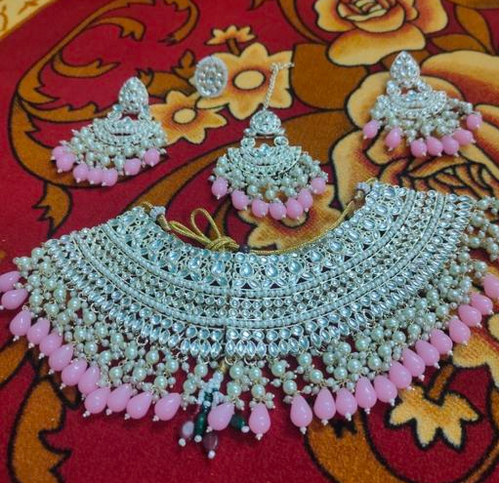 Opulent Bridal Kundan Choker Set, Pink Beads and Matching Earrings & Maang Tikka, Traditional Indian Wedding Jewelry (Set of 2)