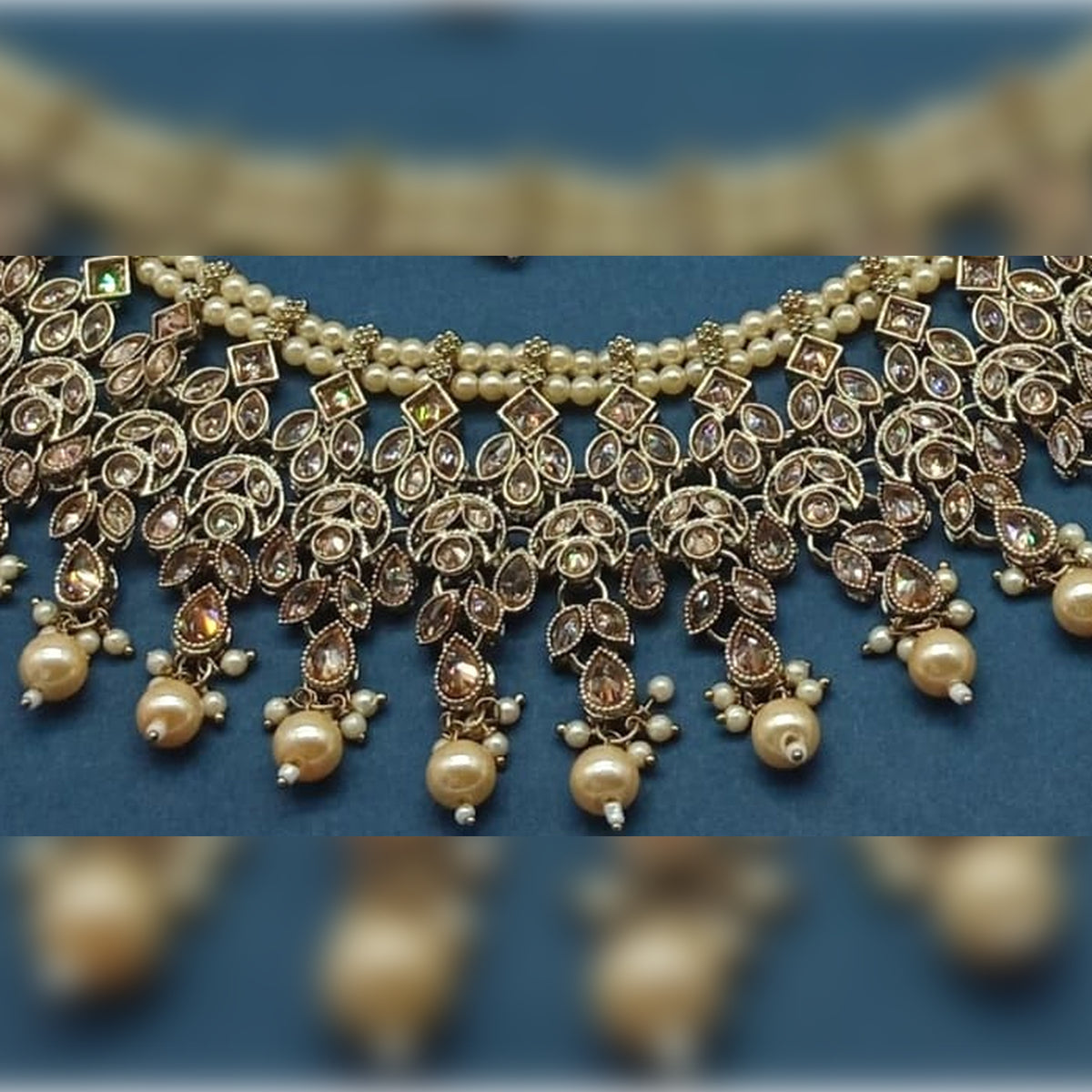 Antique Gold Kundan Choker Set, Pearl Drops and Maang Tikka, Traditional Indian Wedding Jewelry (Set of 2)