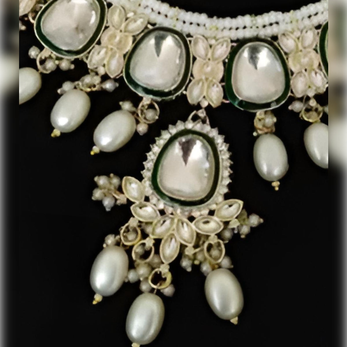 Exquisite Pearl and Emerald Necklace Set, Traditional Indian Wedding Jewelry (Set of 2)