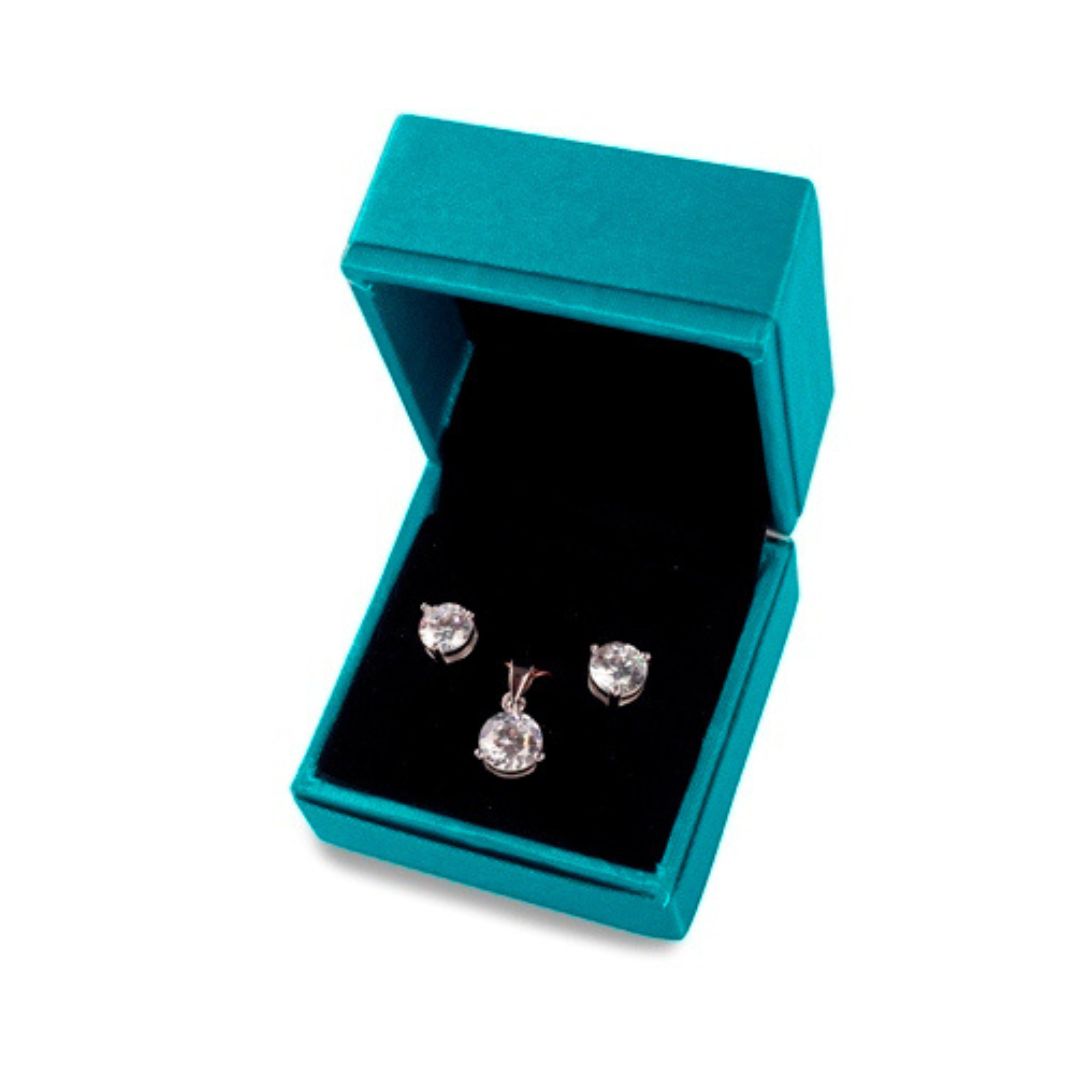 Qucciberry Sterling Silver Ear Studs and Pendant with Solitaire - Elegant Jewelry Set, Chic Design, Perfect Gift for Fashionistas, Ideal for Birthdays, Anniversaries, and Holidays, Unisex, LGBTQ+ Pride Jewelry