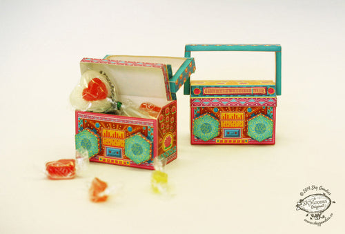 DIY Boom Box - COLORFUL, Fun Craft Kit, Ideal for Party DÃ©cor, Creative DIY Project