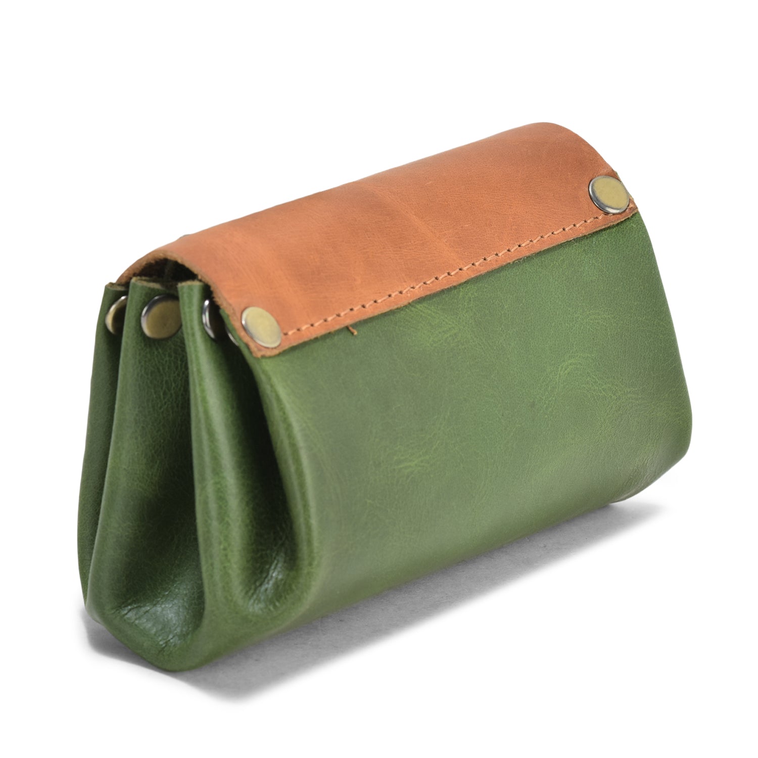 Petite Grain Leather Wallet, Elegant Green Leather, Compact and Stylish, Perfect for Daily Use (Green)