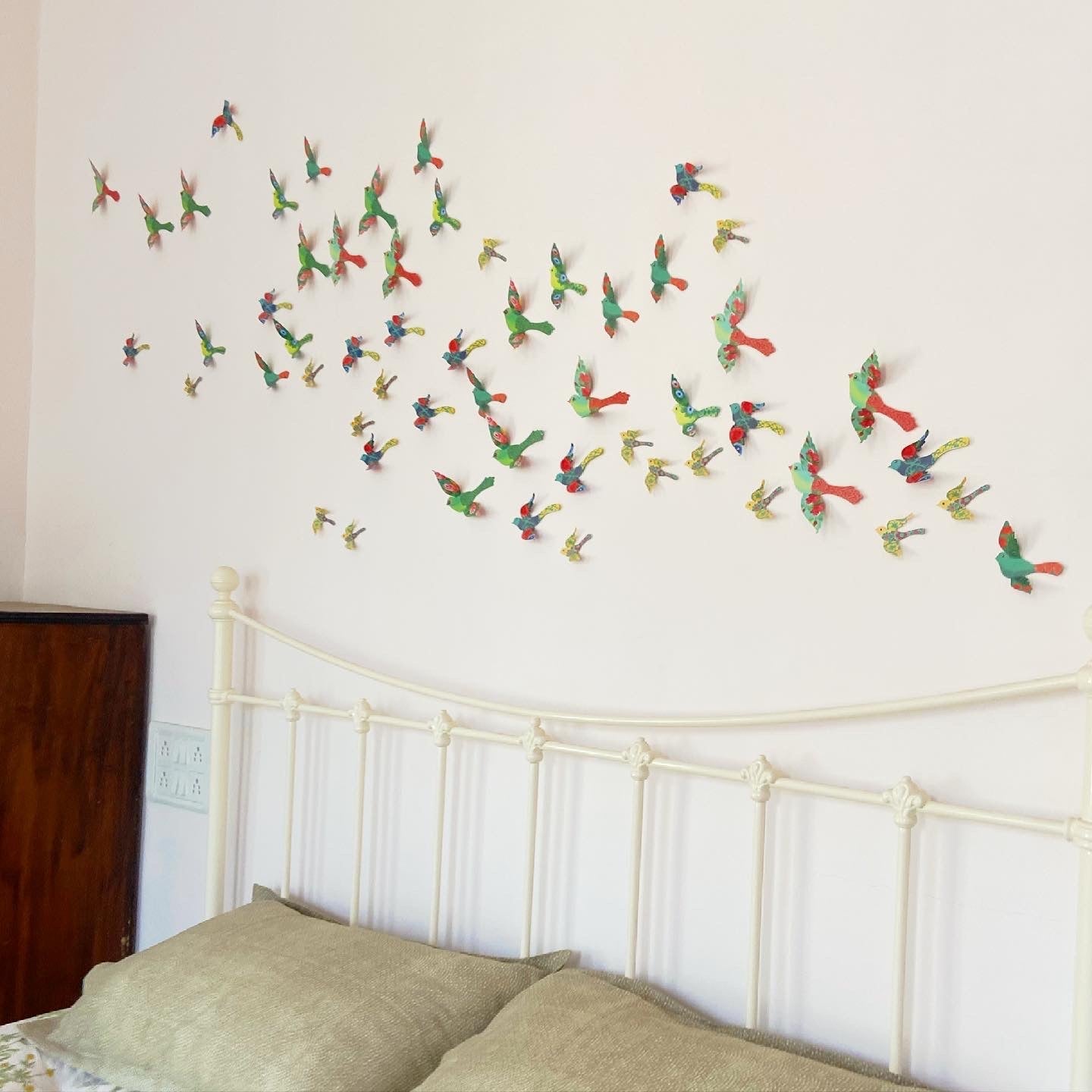 Birds Gift DÃ©cor, Lightweight, Decorative Accent, Party DÃ©cor, Ideal for Celebrations, Enhances Lighting Ambiance (Set of 24)