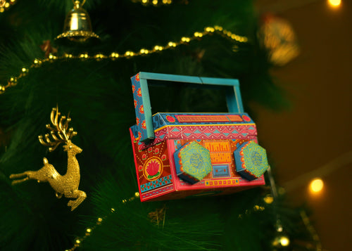 DIY Boom Box - COLORFUL, Fun Craft Kit, Ideal for Party DÃ©cor, Creative DIY Project