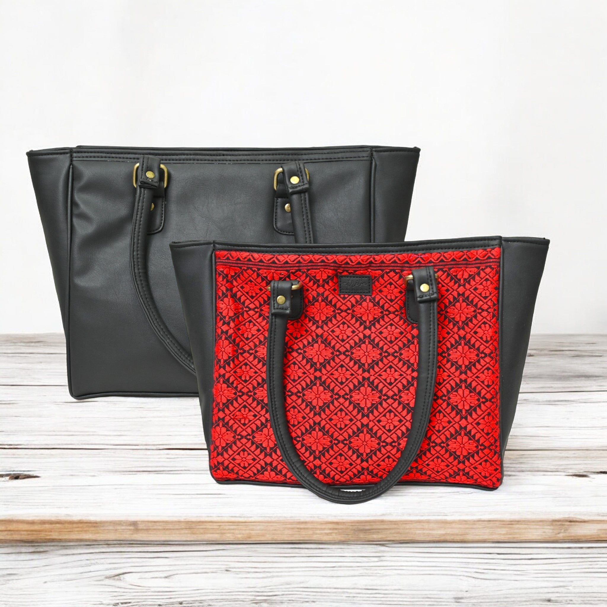 Scarlet Shadow Tote (elegant black)