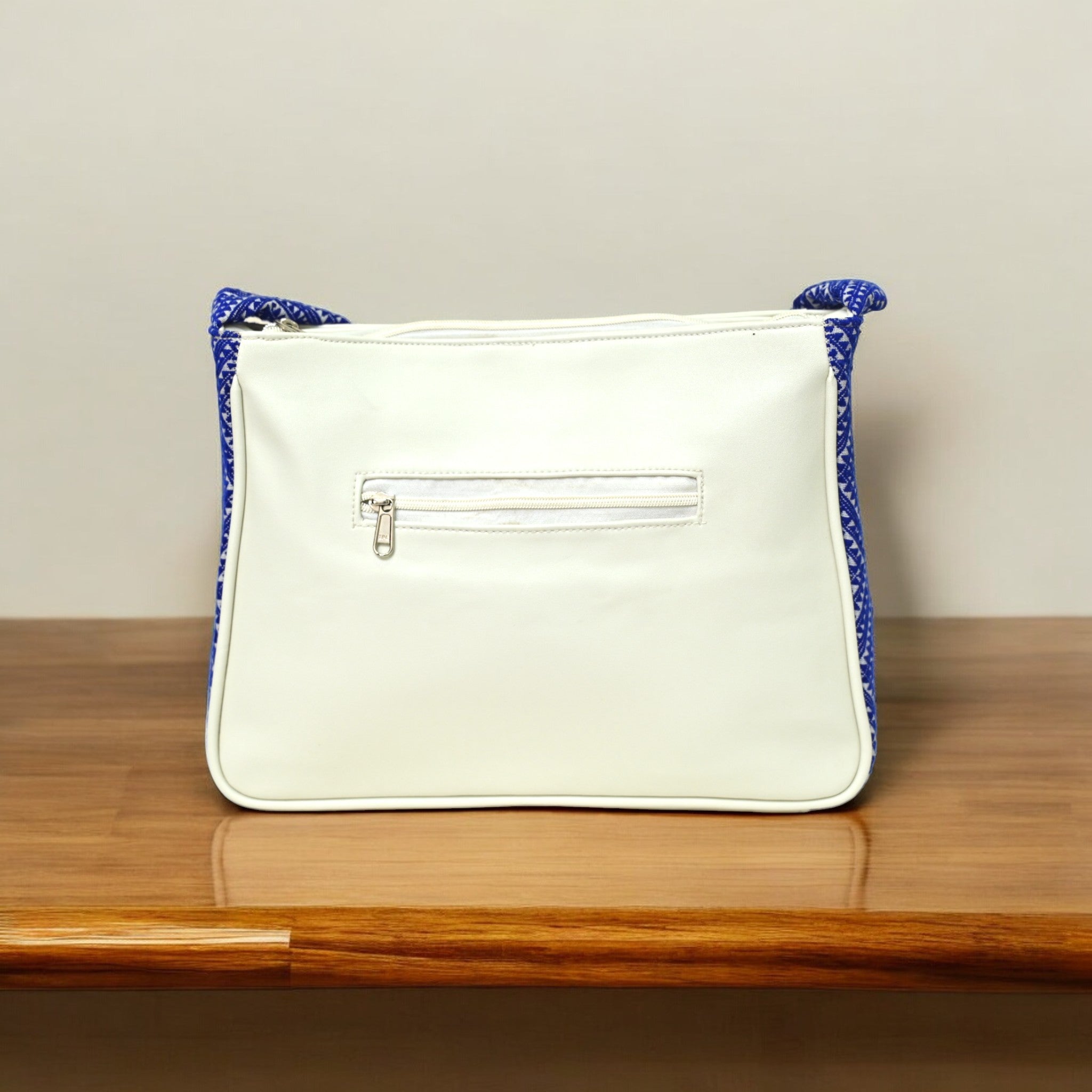 White Fiesta Regular handbag Tote